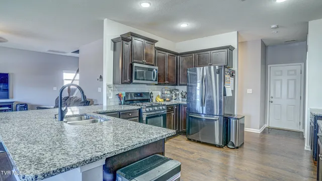 $539,900 | 6775 Wildlife Circle, Piney Flats, TN 37686