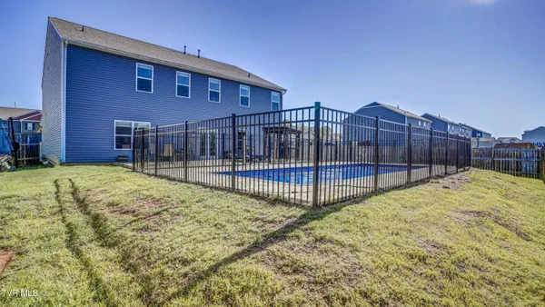 $499,900 | 6775 Wildlife Circle, Piney Flats, TN 37686