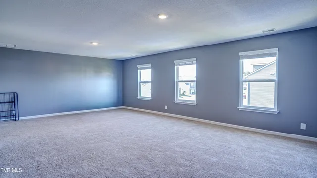 $539,900 | 6775 Wildlife Circle, Piney Flats, TN 37686