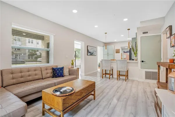 $2,975 | 1891 Oglesby Avenue, Winter Park, FL 32789