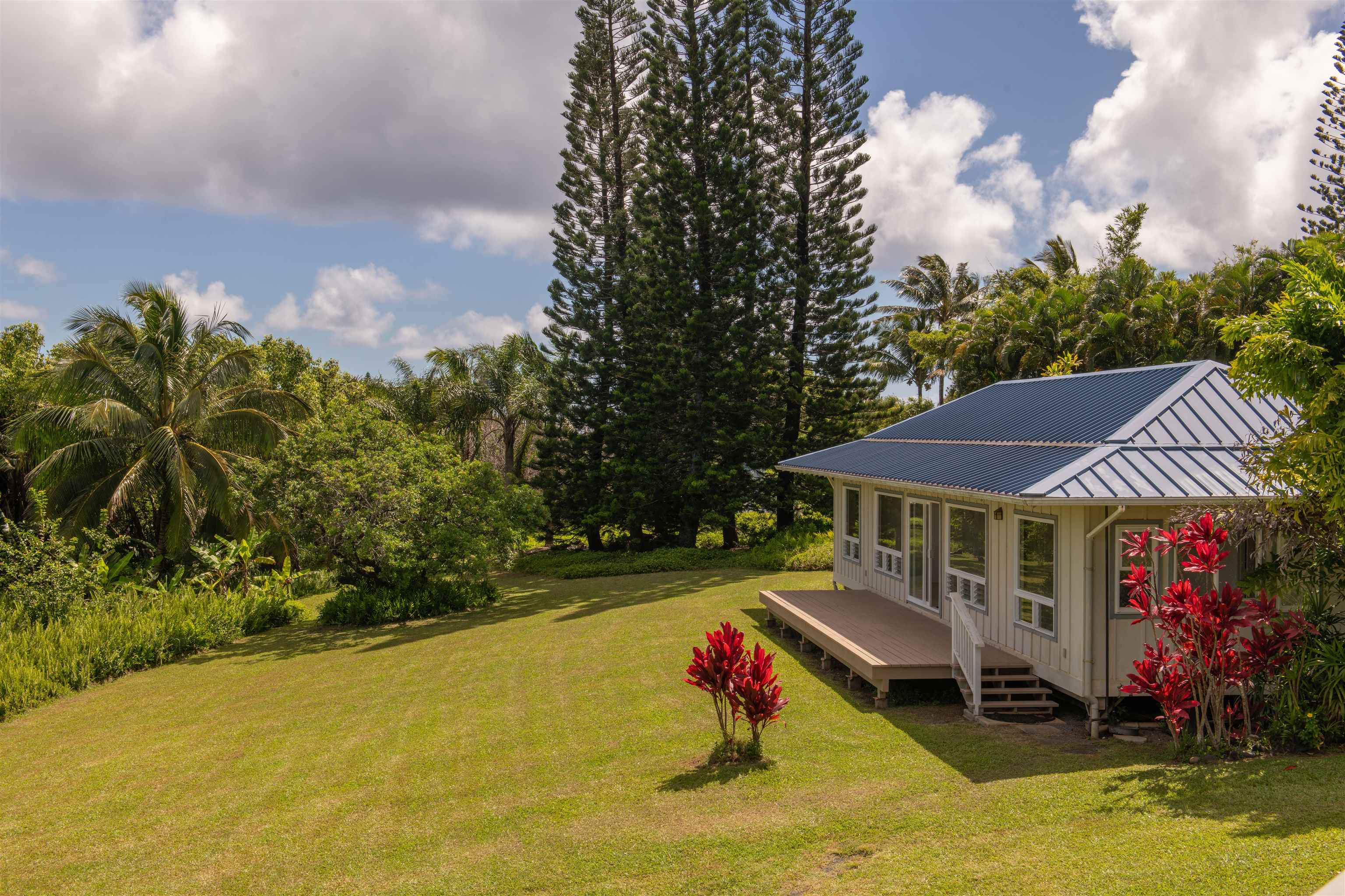 601 North Honokala Road, Unit B Haiku, HI 96708 - Photo 4 of 38