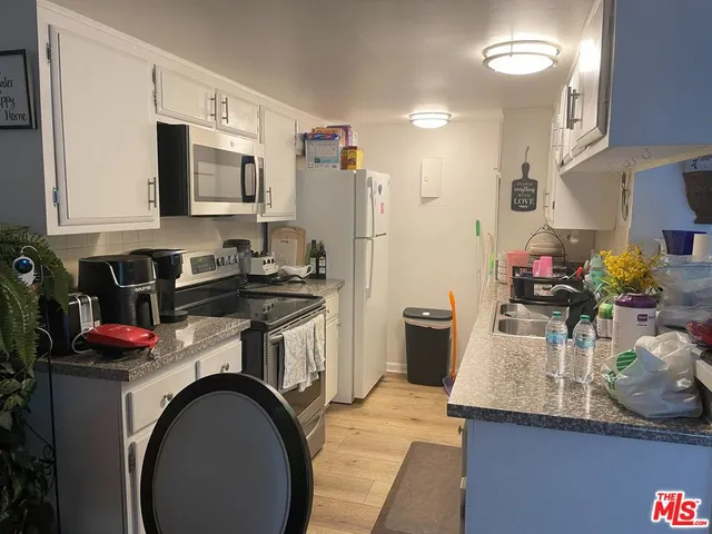 $294,000 | 8649 Sunland Boulevard, Unit 5, Sun Valley, CA 91352