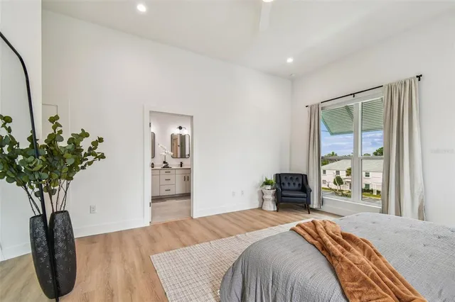 $3,950 | 3840 Pompano Drive Southeast, St. Petersburg, FL 33705