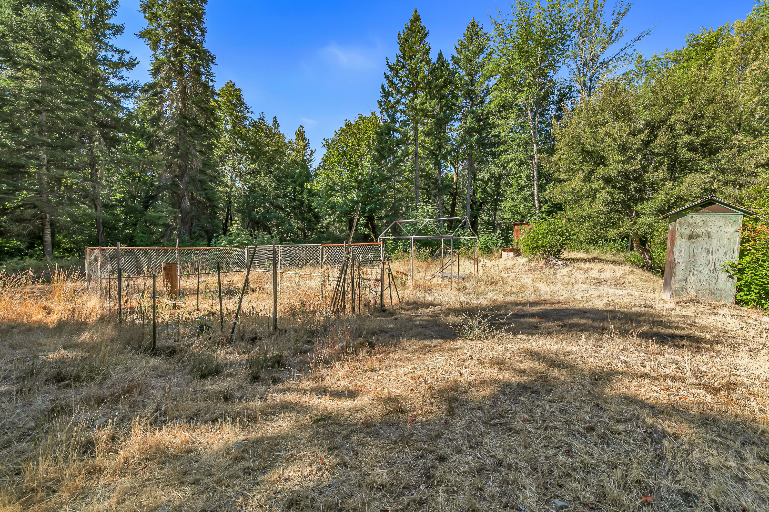 21875 East Evans Creek Road White City, OR 97503 - Photo 32 of 39 9R9A4757