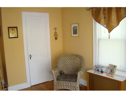 181 Edendale Street Springfield, MA 01104 - Photo 14 of 18