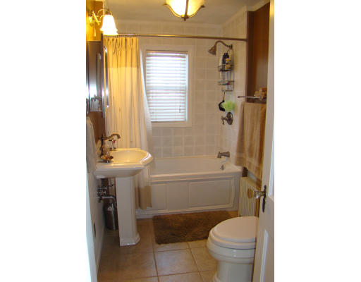 181 Edendale Street Springfield, MA 01104 - Photo 9 of 18