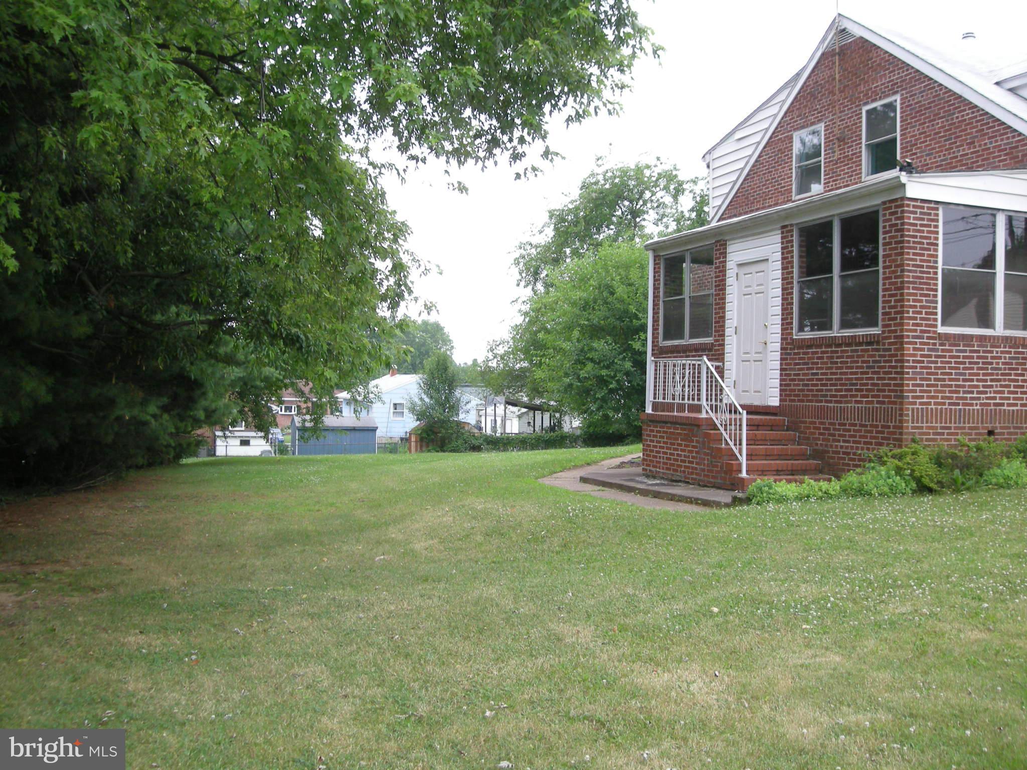7901 33rd Street Rosedale, MD 21237 - Photo 3 of 14 Exterior, side yard