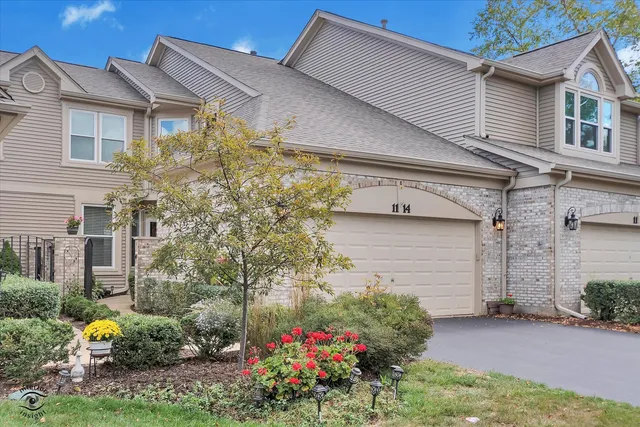 $415,900 | 1114 Tennyson Lane, Naperville, IL 60540