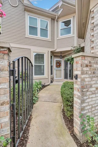 $415,900 | 1114 Tennyson Lane, Naperville, IL 60540