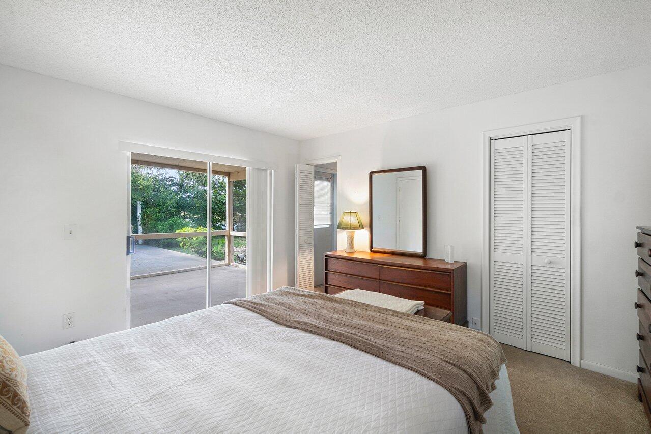 10905 Eureka Street Boca Raton, FL 33428 - Photo 13 of 35 014-10905EurekaStreet-BocaRaton-FL-33428