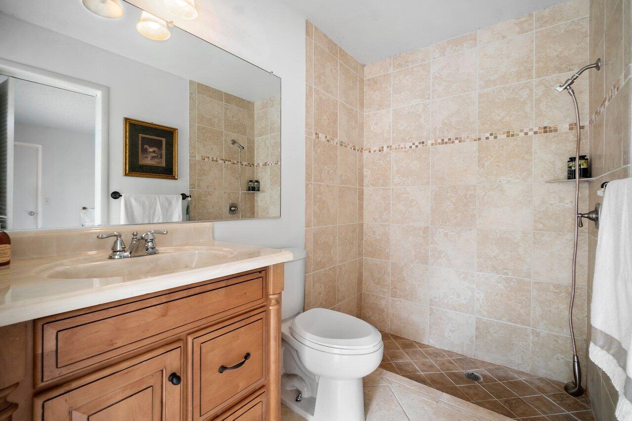 10905 Eureka Street Boca Raton, FL 33428 - Photo 14 of 35 015-10905EurekaStreet-BocaRaton-FL-33428