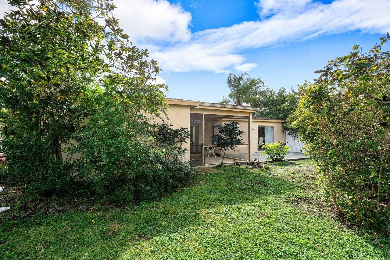 10905 Eureka Street Boca Raton, FL 33428 - Photo 19 of 35 021-10905EurekaStreet-BocaRaton-FL-33428