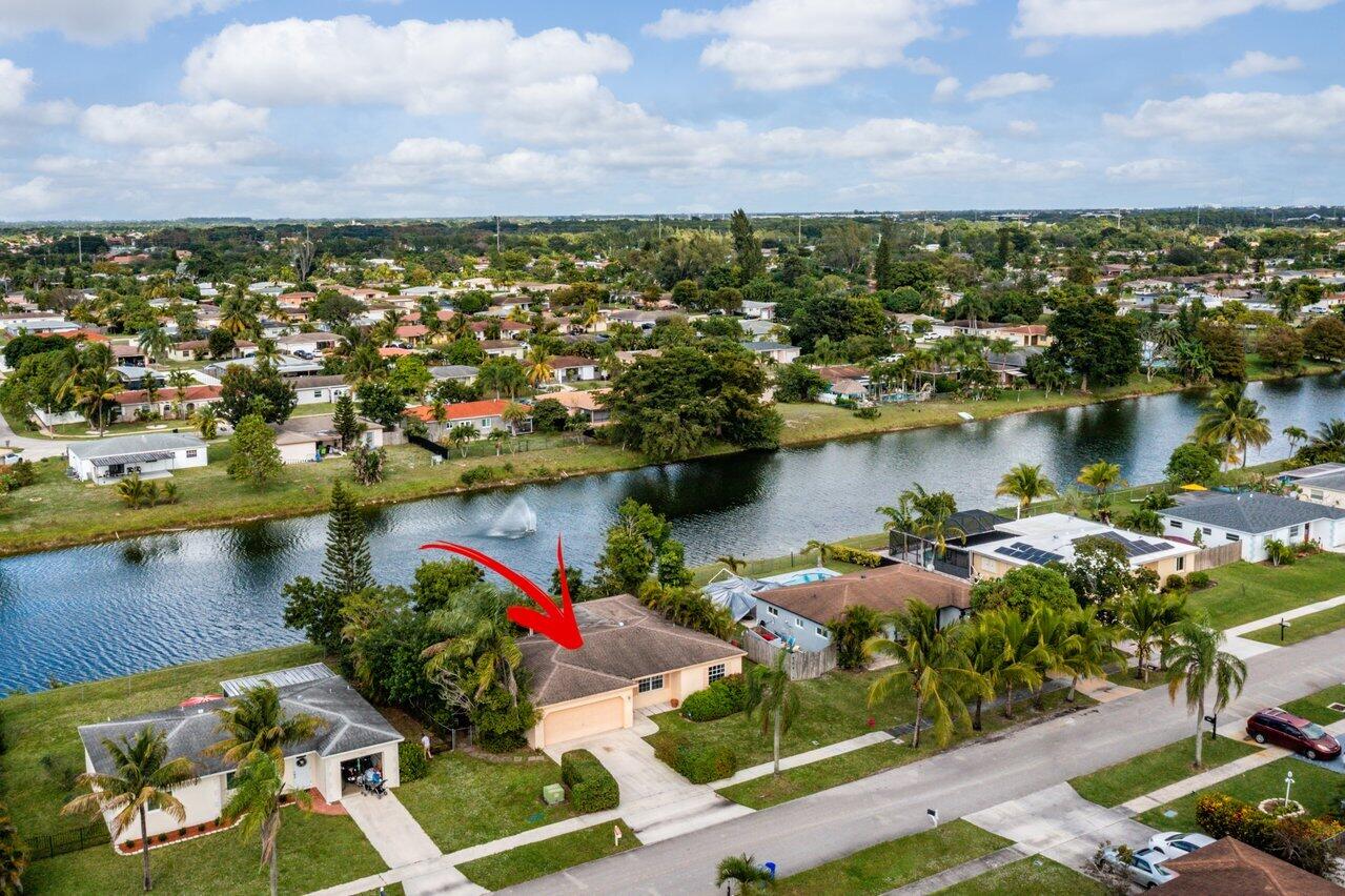 10905 Eureka Street Boca Raton, FL 33428 - Photo 2 of 35 034-10905EurekaStreet-BocaRaton-FL-33428