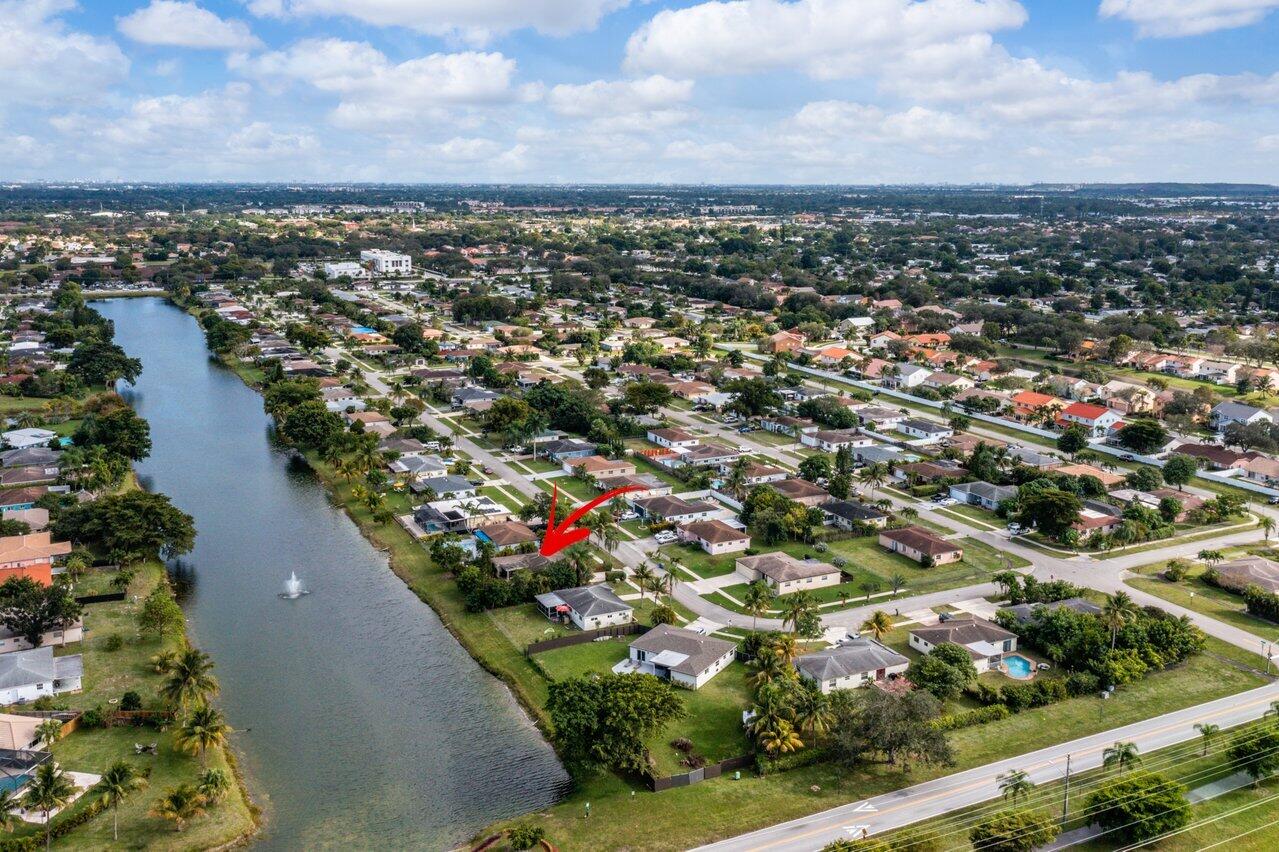 10905 Eureka Street Boca Raton, FL 33428 - Photo 28 of 35 032-10905EurekaStreet-BocaRaton-FL-33428