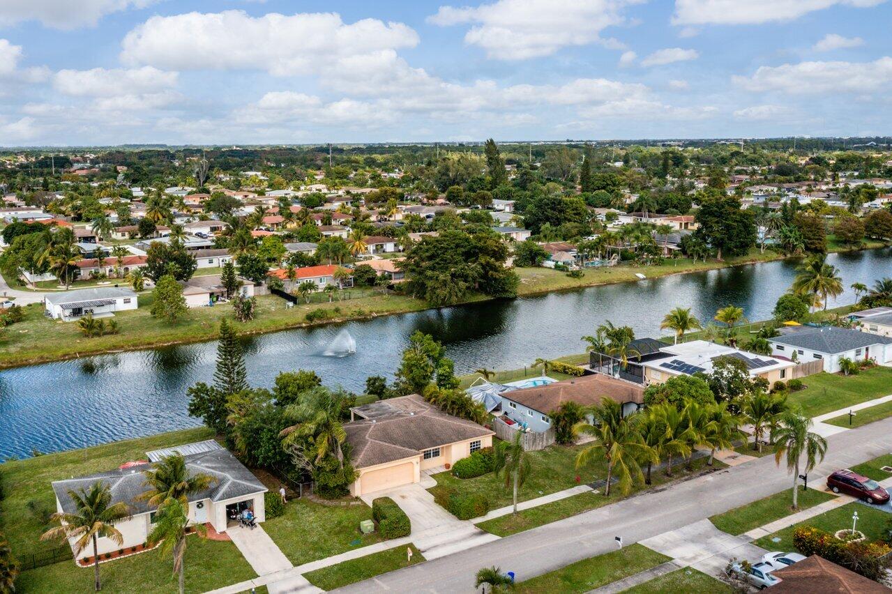10905 Eureka Street Boca Raton, FL 33428 - Photo 30 of 35 035-10905EurekaStreet-BocaRaton-FL-33428