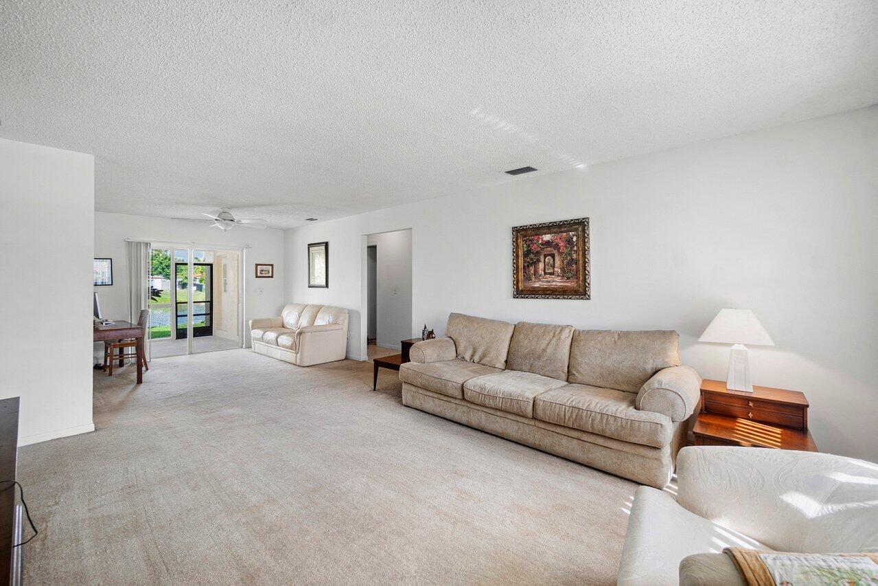 10905 Eureka Street Boca Raton, FL 33428 - Photo 6 of 35 006-10905EurekaStreet-BocaRaton-FL-33428