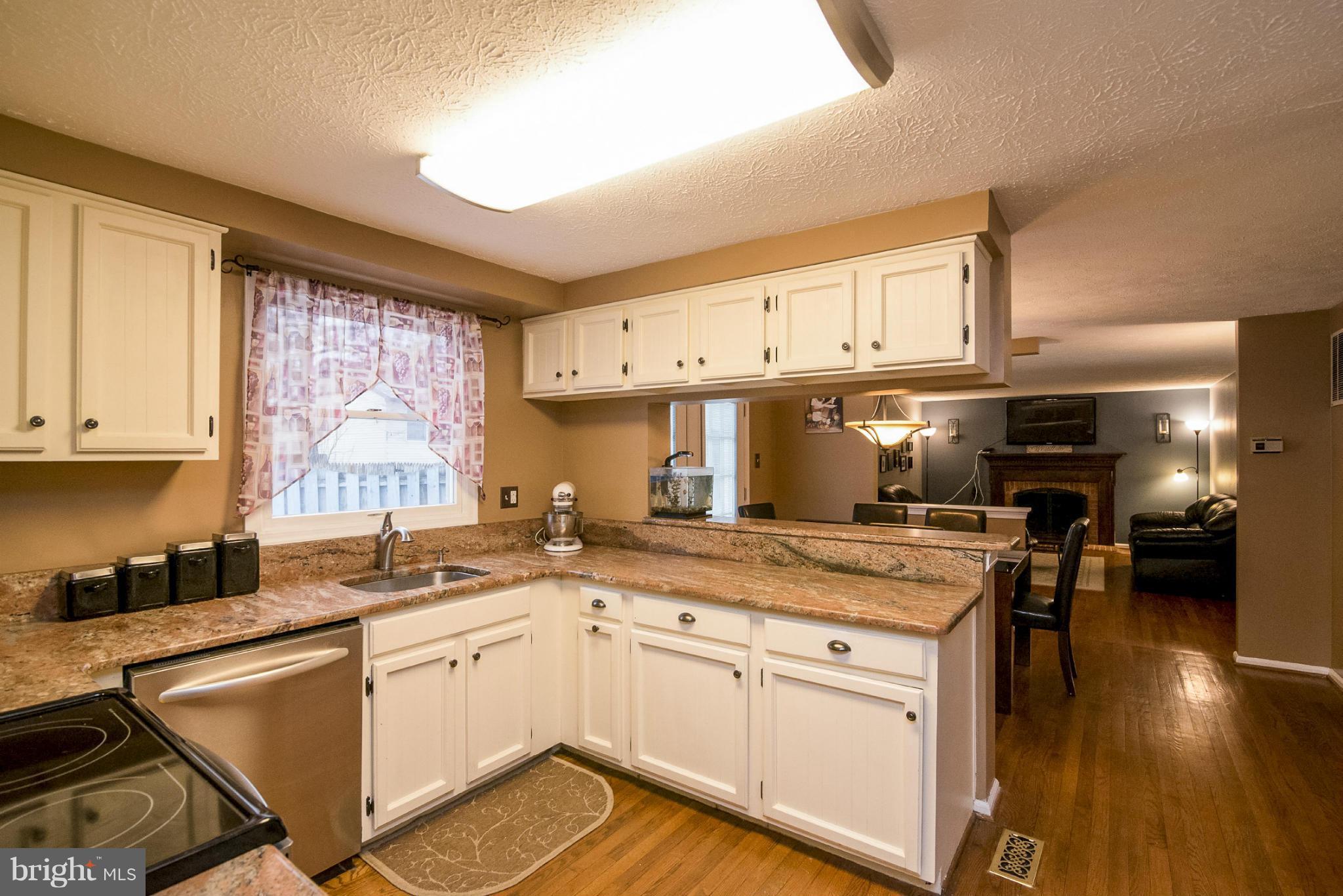 587 Over Ridge Drive Frederick, MD 21703 - Photo 8 of 30 Kitchen