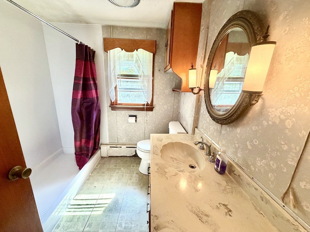 817 Somers Road East Longmeadow, MA 01028 - Photo 30 of 34