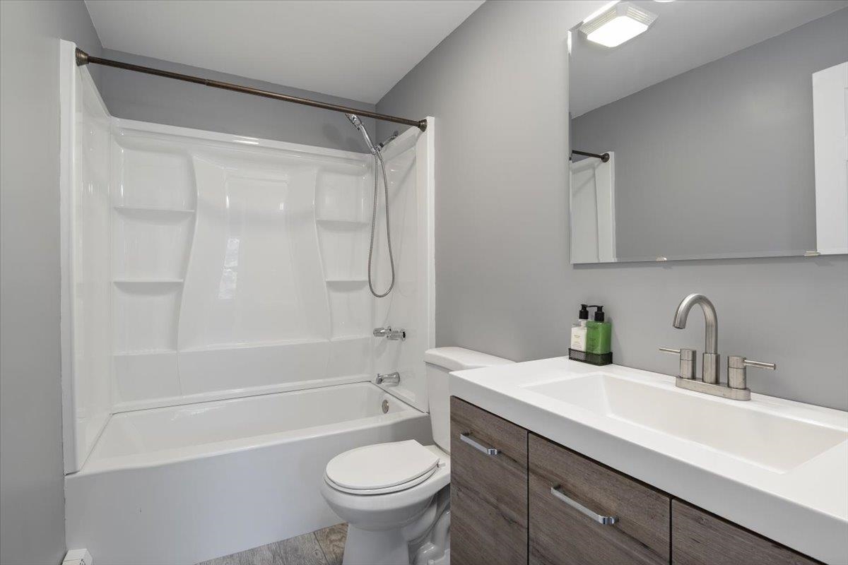 5 Aspen Lane Merrimack, NH 03054 - Photo 12 of 31