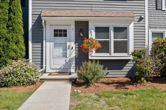 $3,200 | 5 Aspen Lane, Merrimack, NH 03054