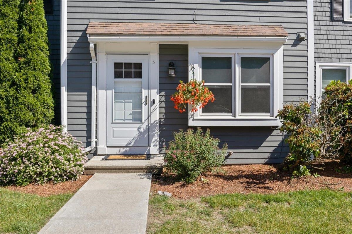 5 Aspen Lane Merrimack, NH 03054 - Photo 23 of 31