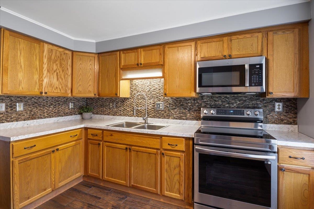 5 Aspen Lane Merrimack, NH 03054 - Photo 4 of 31