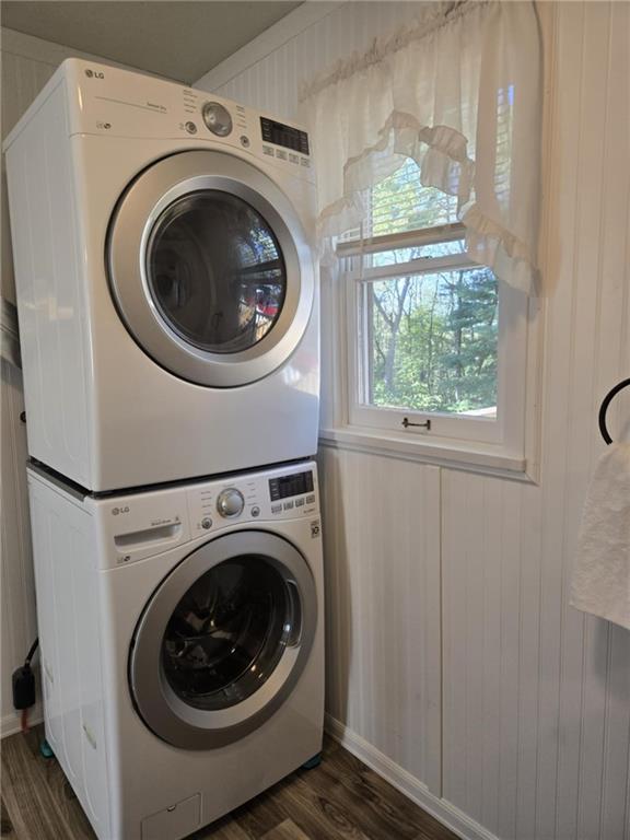 133 Freeport Road Butler, PA 16002 - Photo 12 of 26 a utility room with dryer and washer