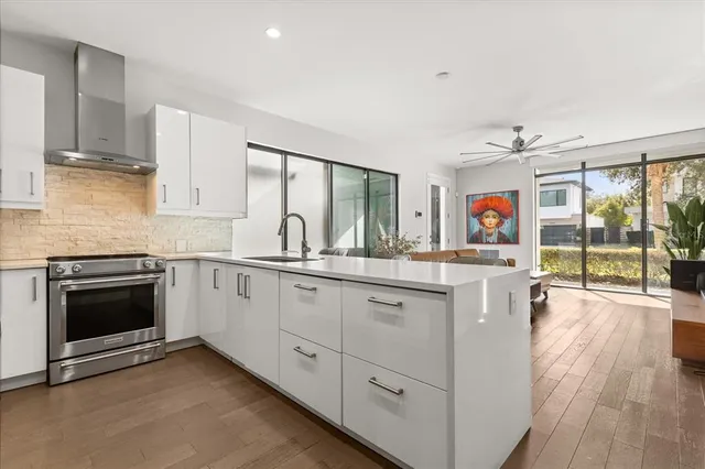 $6,000 | 1049 North Kentucky Avenue, Winter Park, FL 32789