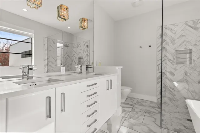 $6,000 | 1049 North Kentucky Avenue, Winter Park, FL 32789