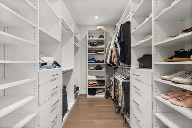 $6,000 | 1049 North Kentucky Avenue, Winter Park, FL 32789