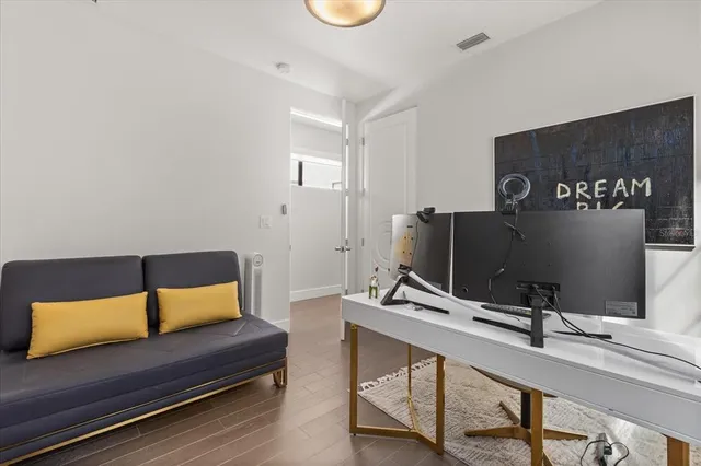 $6,000 | 1049 North Kentucky Avenue, Winter Park, FL 32789