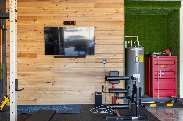 $6,000 | 1049 North Kentucky Avenue, Winter Park, FL 32789