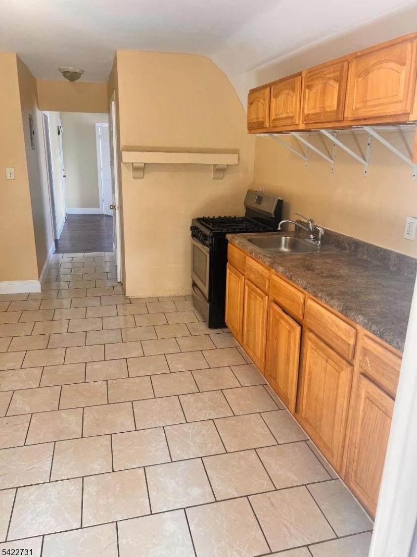 1289 Springfield Avenue Irvington, NJ 07111 - Photo 2 of 10