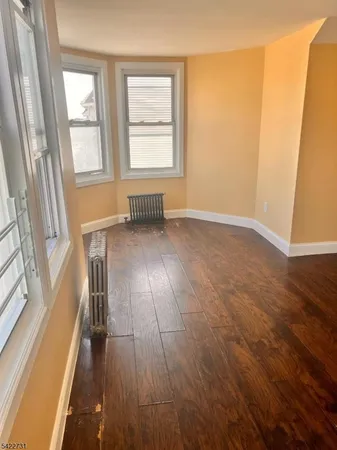 $1,800 | 1289 Springfield Avenue, Irvington, NJ 07111