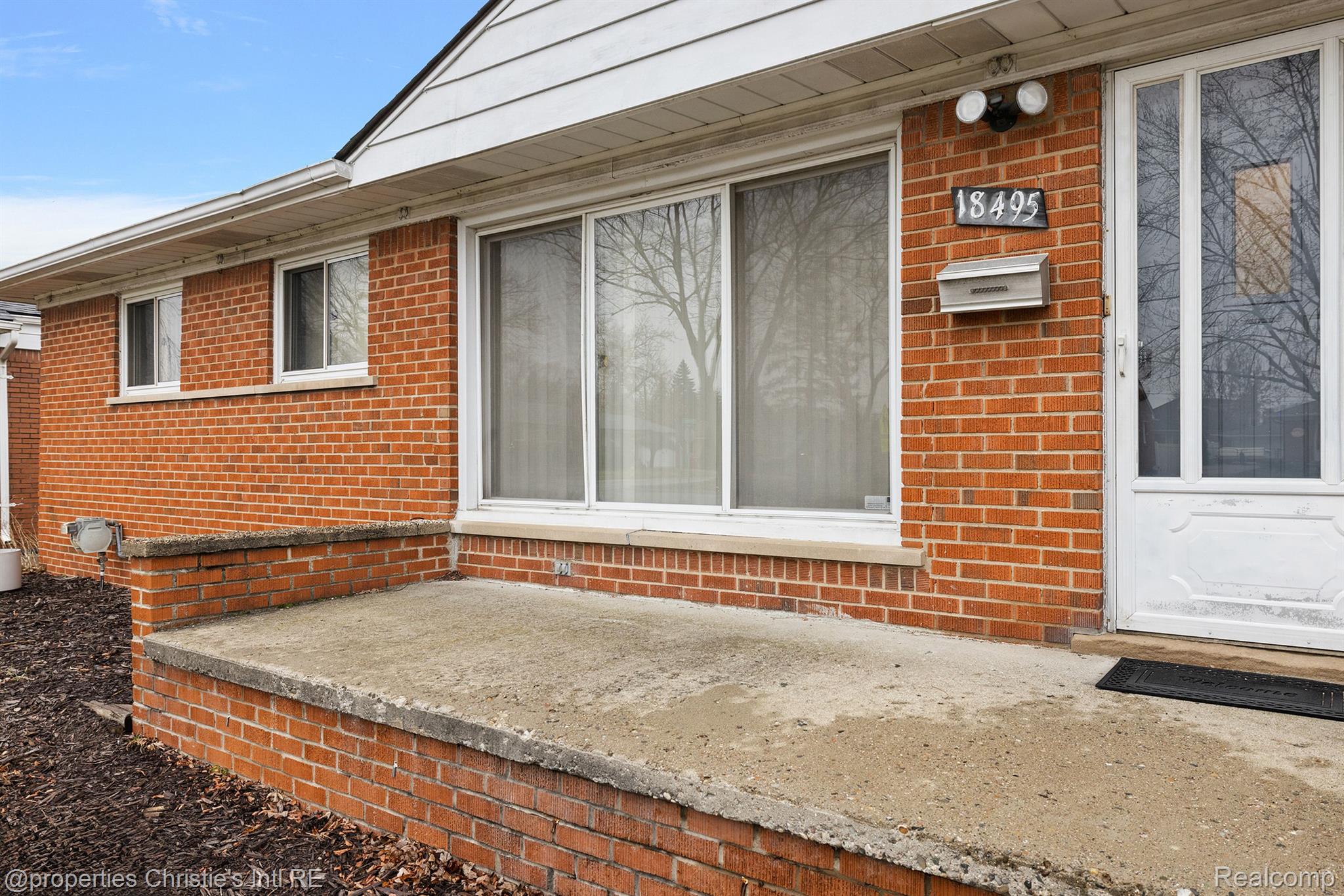18495 Stephens Road Eastpointe, MI 48021 - Photo 6 of 32 Gallery Image 6