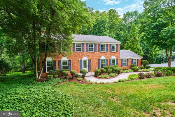 $1,299,888 | 3091 Cobb Hill Lane, Oakton, VA 22124