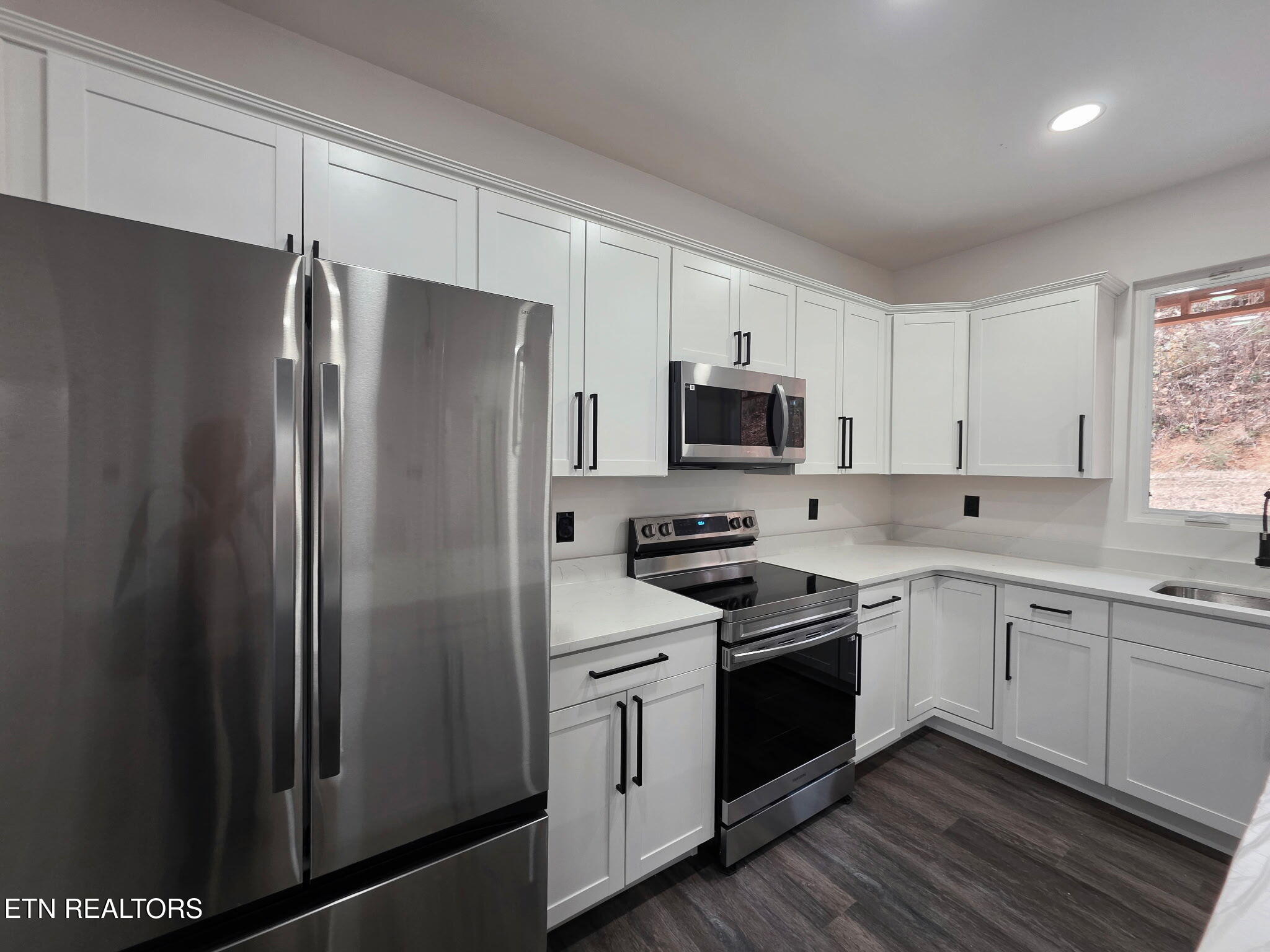 507 North Street Newport, TN 37821 - Photo 22 of 27 10-kitchen