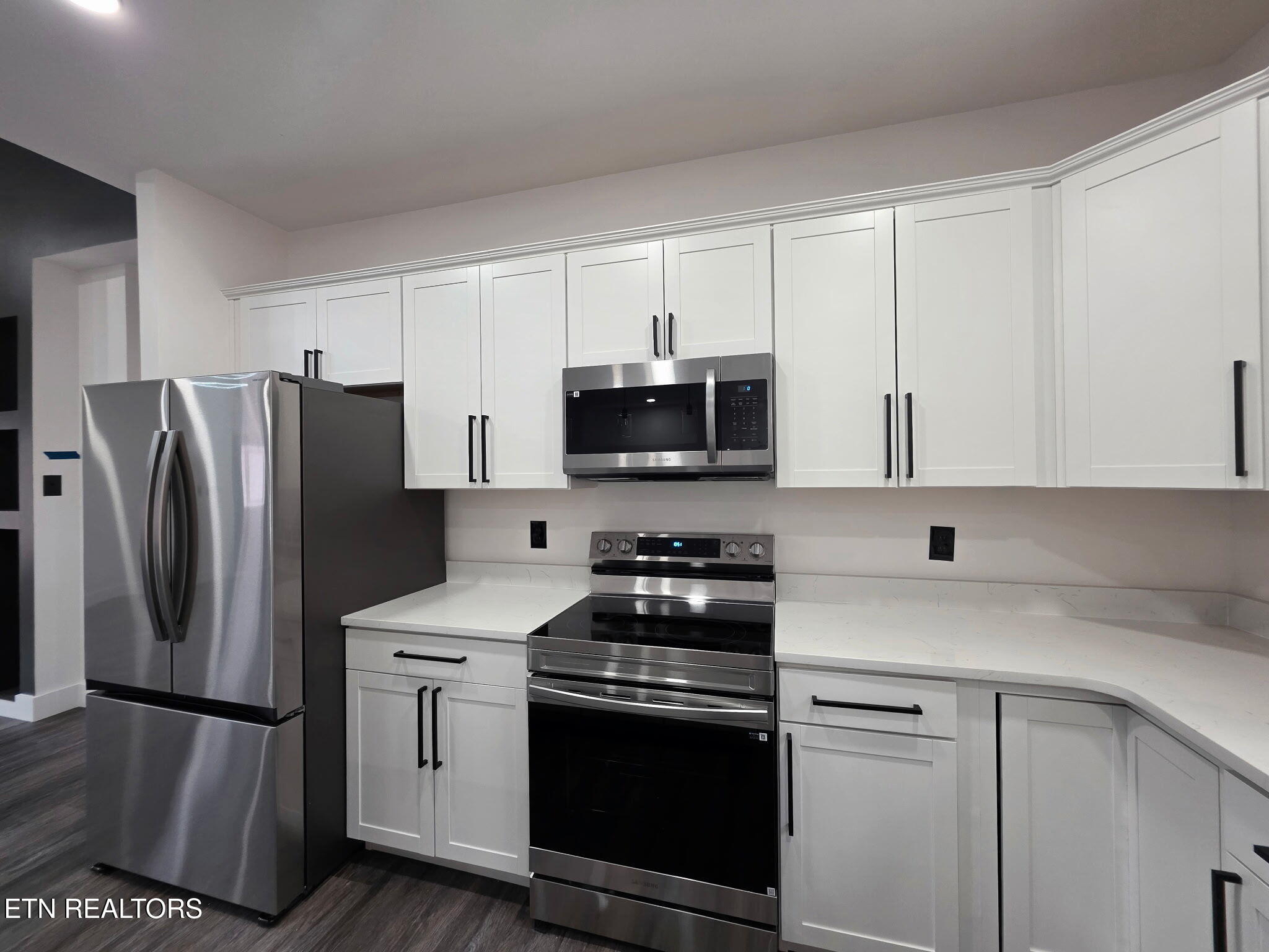 507 North Street Newport, TN 37821 - Photo 5 of 27 5-kitchen