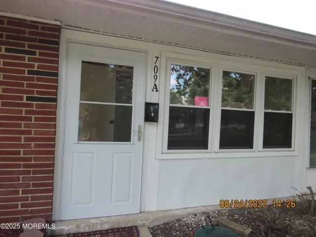 $1,500 | 709 A Plymouth Drive, Lakewood, NJ 08701