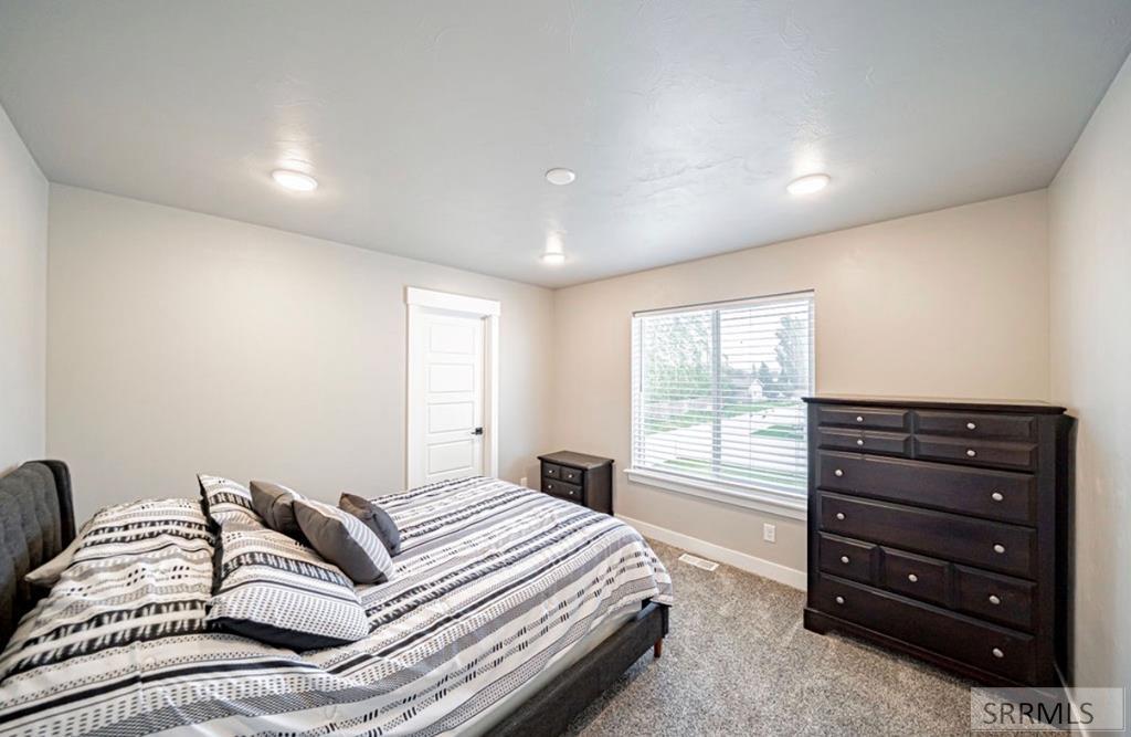 334 Church Street Ammon, ID 83401 - Photo 46 of 55