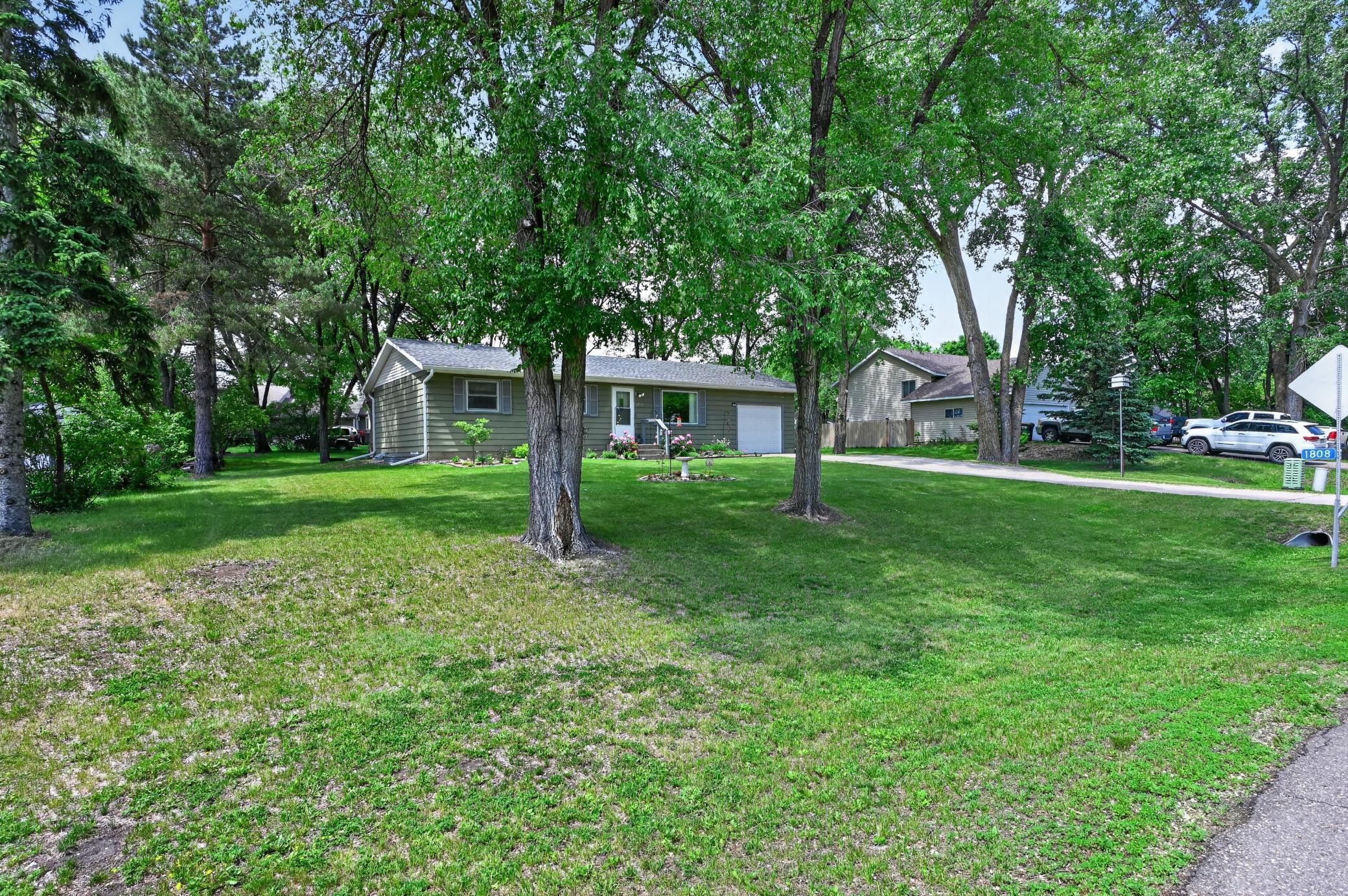 1808 East Golf Course Road Northeast Alexandria, MN 56308 - Photo 3 of 55