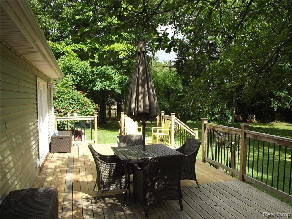 7494 Herbst Road Brighton, MI 48114 - Photo 11 of 33 Deck