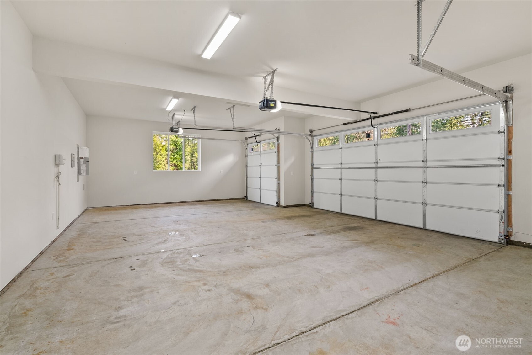 3303 107th Avenue Southwest Olympia, WA 98512 - Photo 31 of 37 a view of a garage