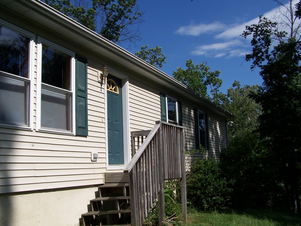 2655 Lees Gap Road Fincastle, VA 24090 - Photo 34 of 37 Front Entrance