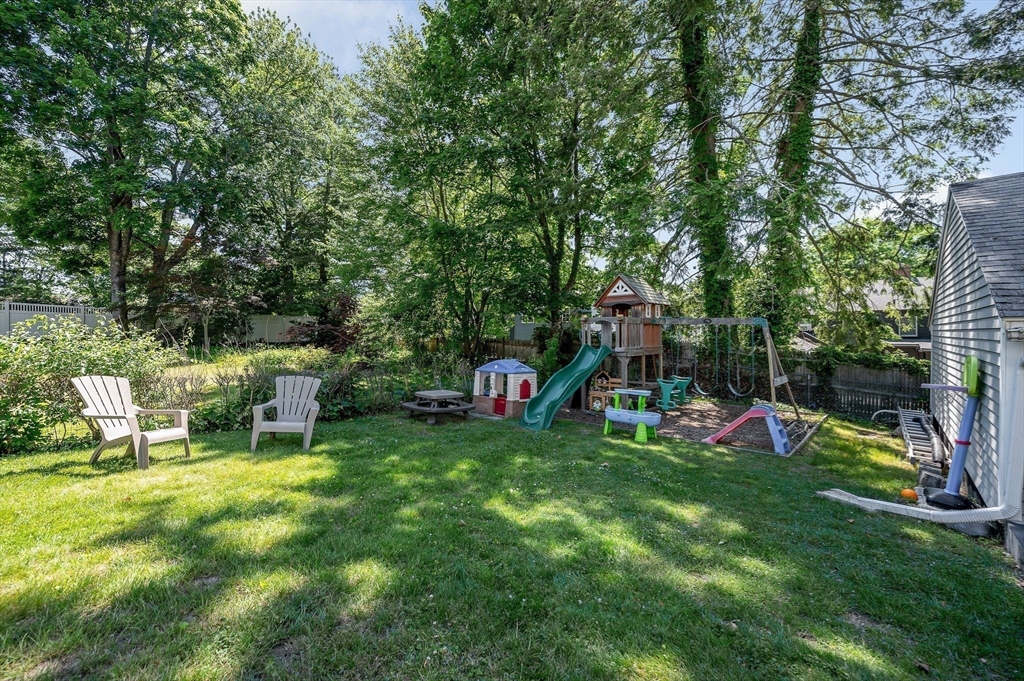 18 Wells Road Reading, MA 01867 - Photo 30 of 41
