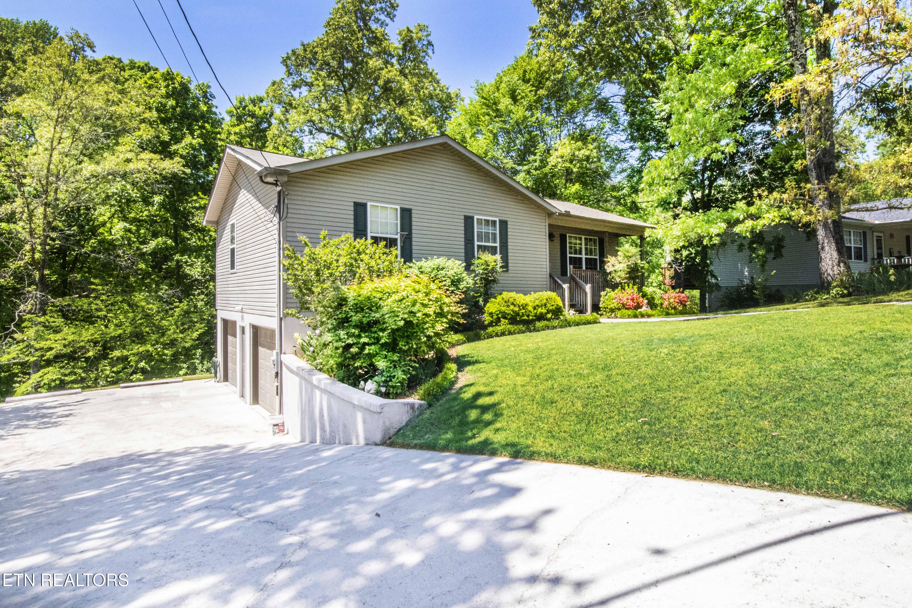 117 Pine Hill Road Heiskell, TN 37754 - Photo 3 of 35 7E6E4ECF-8513-433E-86F8-8964E3C718A8