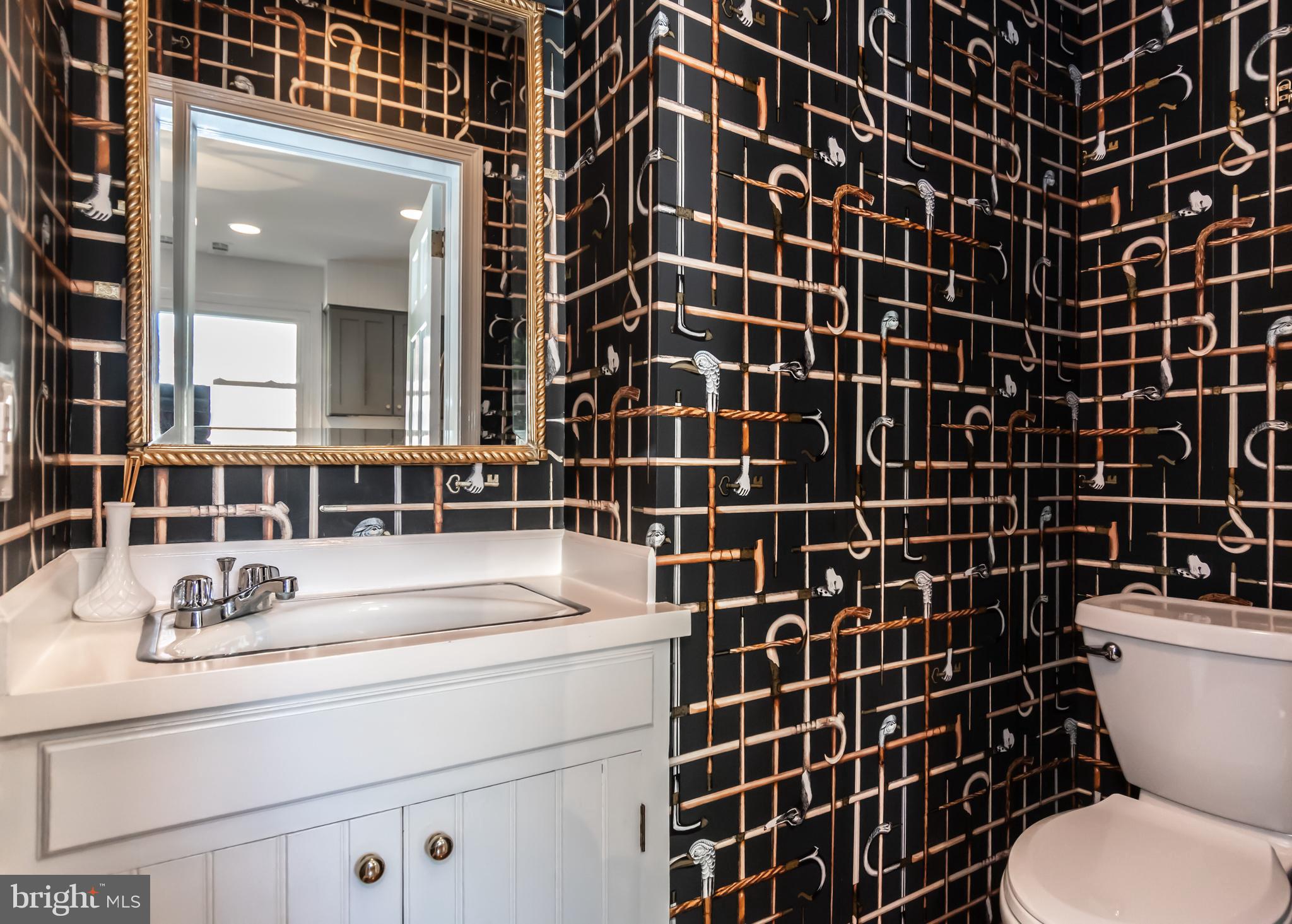 105 Thompson Street St. Michaels, MD 21663 - Photo 12 of 24 powder room