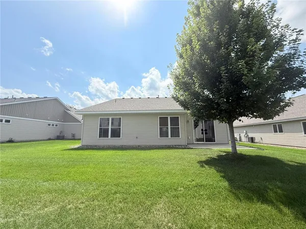 $345,000 | 853 Aurora Circle, Red Wing, MN 55066