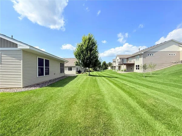 $345,000 | 853 Aurora Circle, Red Wing, MN 55066