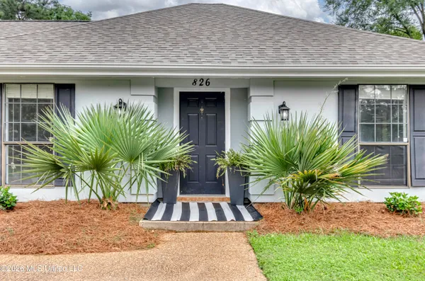 $285,000 | 826 Riverchase Drive, Brandon, MS 39047